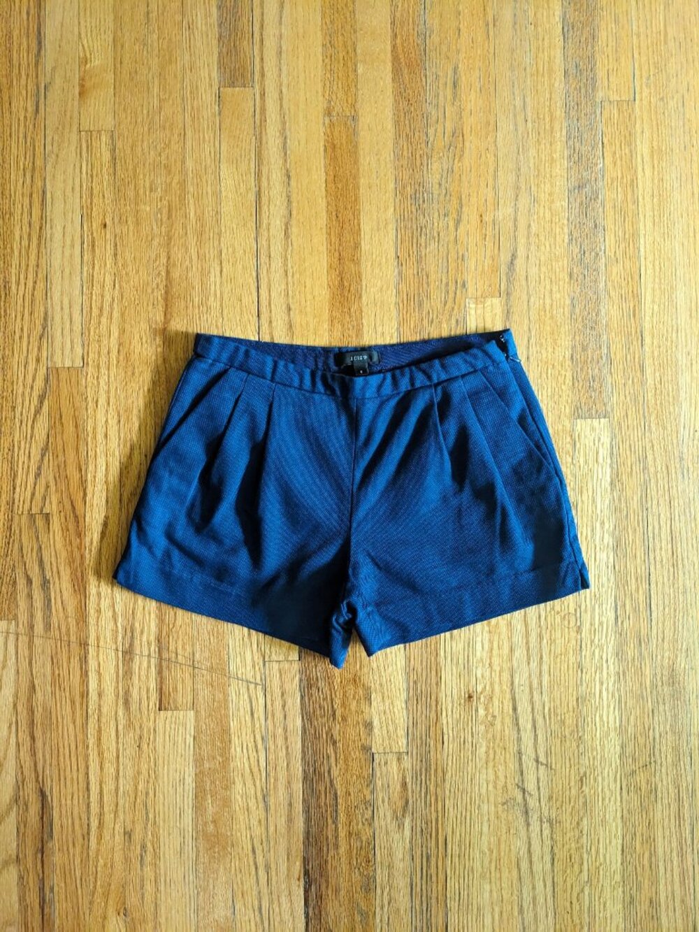 J. Crew  blue cotton pleated  shorts